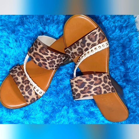 Italian Shoemakers Shoes - Italian shoemakers wedge sandal leopard. Size 8